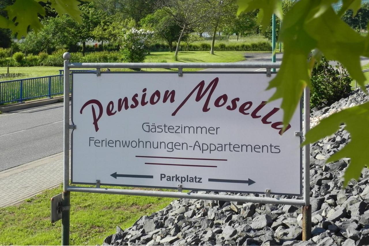 Pension Mosella, Gaestezimmer Sankt Aldegund Ngoại thất bức ảnh
